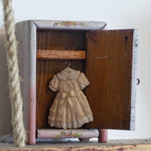 mobilier vintage poupée miniature bois